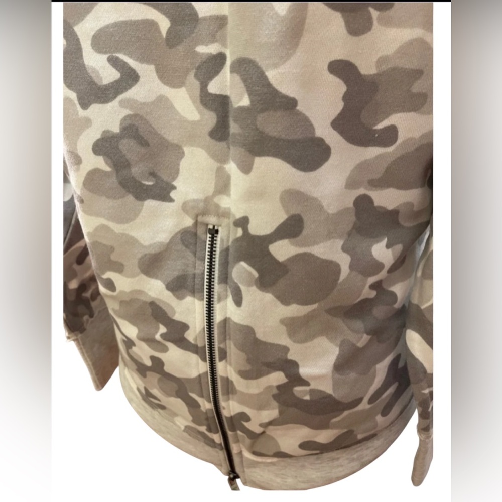 KENSIE PERFORMANCE SWEATSHIRT CAMO-PRINT PULLOVER WOMEN BACK ZIPPER SIZE MEDIUM - Picture 7 of 16